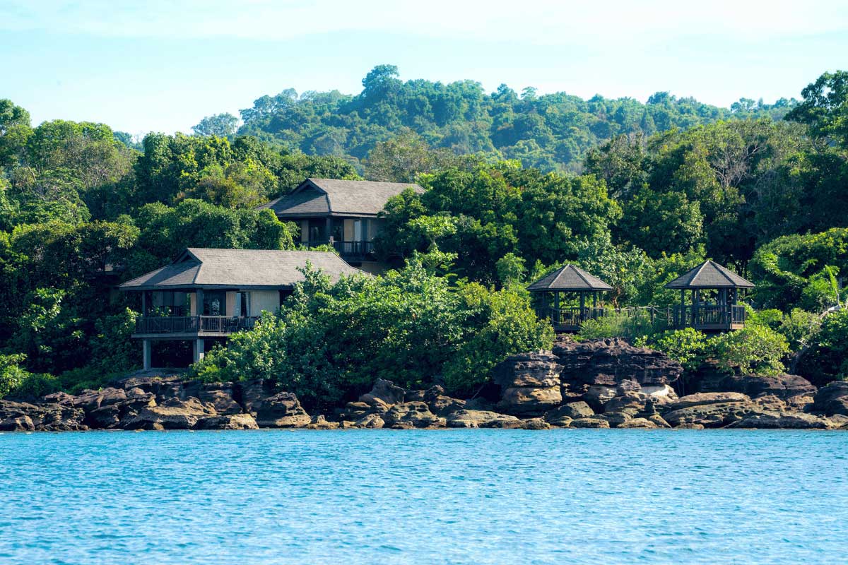 Villas at Nam Nghi Coral Peninsula Phu Quoc Resort above the coastline with ocean view