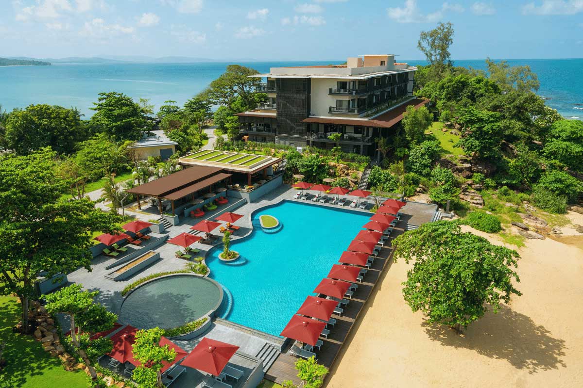 Resort area at Nam Nghi Coral Peninsula Phu Quoc Resort with pool and sea view